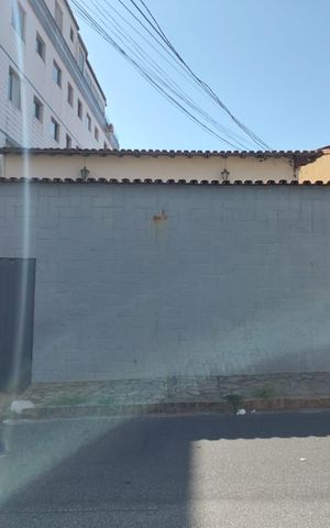 Casa para alugar com 35m², 1 quarto e sem vaga Casa para alugar com 35m², 1 quarto e sem vagafachada