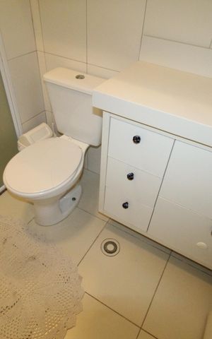 Apartamento para alugar com 76m², 2 quartos e 2 vagasBanheiro