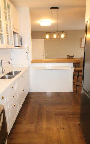 Apartamento para alugar com 76m², 2 quartos e 2 vagasCozinha