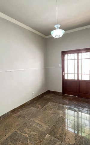 Casa para alugar com 575m², 5 quartos e 5 vagasQuarto 2