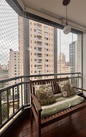 Apartamento à venda com 65m², 2 quartos e 1 vaga Apartamento à venda com 65m², 2 quartos e 1 vagaVaranda