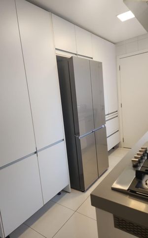 Apartamento à venda com 333m², 3 quartos e 4 vagas Apartamento à venda com 333m², 3 quartos e 4 vagasCozinha