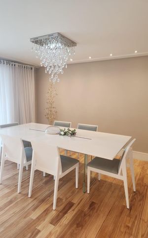 Apartamento à venda com 333m², 3 quartos e 4 vagas Apartamento à venda com 333m², 3 quartos e 4 vagasSala de Jantar