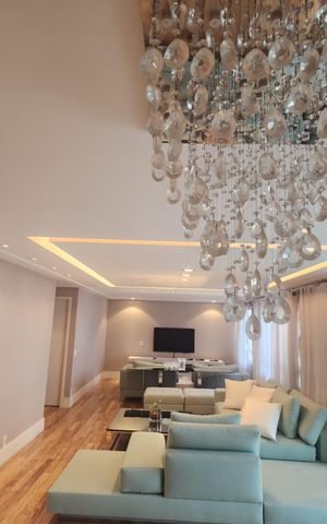Apartamento à venda com 333m², 3 quartos e 4 vagas Apartamento à venda com 333m², 3 quartos e 4 vagasSala
