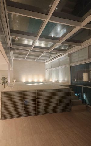 Apartamento à venda com 333m², 3 quartos e 4 vagas Apartamento à venda com 333m², 3 quartos e 4 vagasÁrea externa