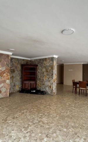 Apartamento à venda com 100m², 2 quartos e 1 vaga