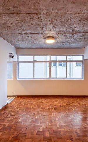 Apartamento à venda com 100m², 2 quartos e 1 vaga