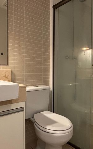 Apartamento à venda com 63m², 2 quartos e 1 vaga Apartamento à venda com 63m², 2 quartos e 1 vagaBanheiro Social