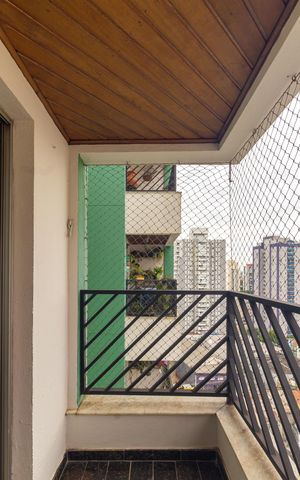 Apartamento para alugar com 74m², 3 quartos e 1 vaga Apartamento para alugar com 74m², 3 quartos e 1 vagaVaranda