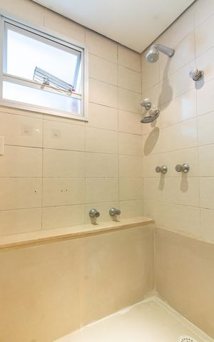 Apartamento para alugar com 74m², 3 quartos e 1 vaga Apartamento para alugar com 74m², 3 quartos e 1 vagaSuíte Banheiro