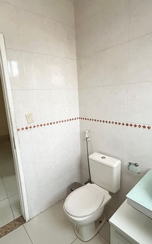 Casa para alugar com 300m², 3 quartos e 2 vagasBanheiro 2