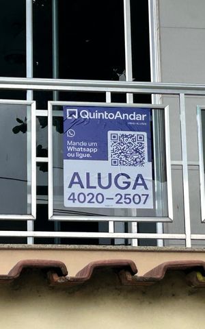 Casa para alugar com 300m², 3 quartos e 2 vagasFachada + Placa