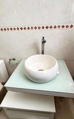 Casa para alugar com 300m², 3 quartos e 2 vagasBanheiro 2