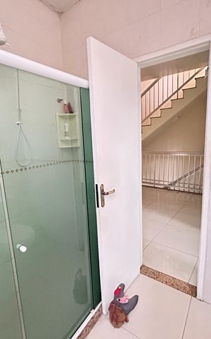 Casa para alugar com 300m², 3 quartos e 2 vagasBanheiro 2