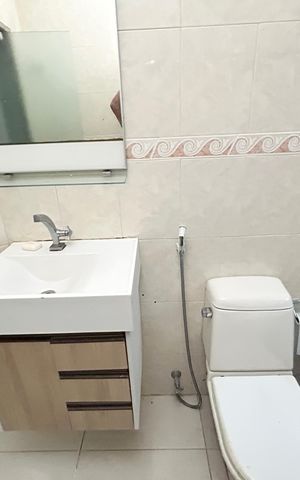 Casa para alugar com 300m², 3 quartos e 2 vagasBanheiro 1