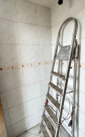 Casa para alugar com 300m², 3 quartos e 2 vagasBanheiro 3