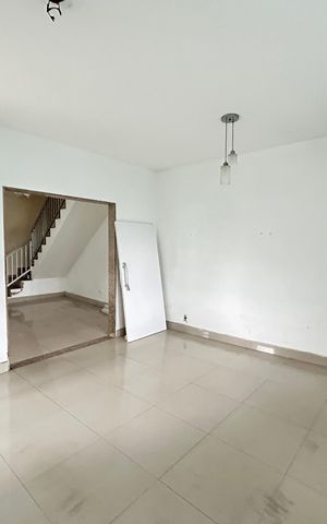 Casa para alugar com 300m², 3 quartos e 2 vagasSala 1
