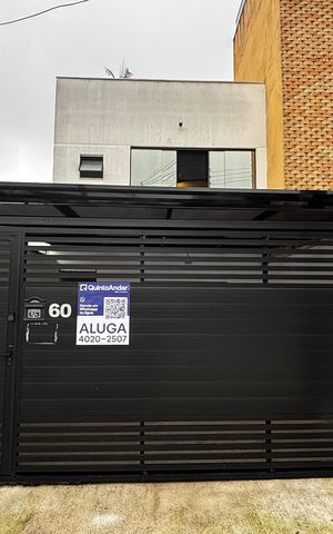 Casa para alugar com 124m², 3 quartos e 2 vagasFachada