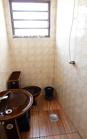 Casa à venda com 265m², 5 quartos e 10 vagasBanheiro Edícula