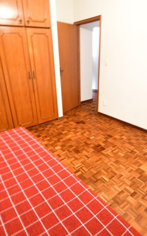 Casa à venda com 265m², 5 quartos e 10 vagasQuarto 2