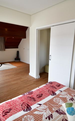 Casa à venda com 265m², 5 quartos e 10 vagasQuarto 4 - Suíte