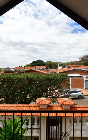 Casa à venda com 265m², 5 quartos e 10 vagasSala de TV - Vista