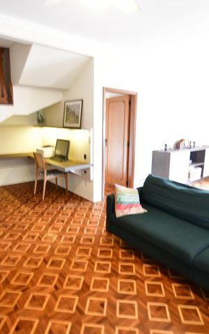 Casa à venda com 265m², 5 quartos e 10 vagasSala