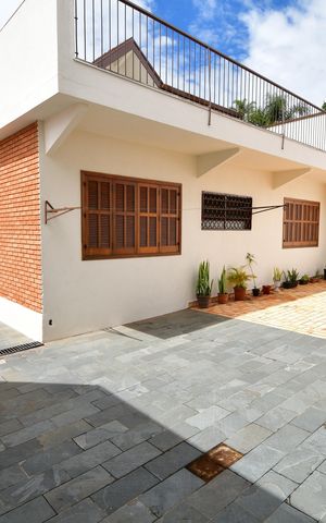 Casa à venda com 265m², 5 quartos e 10 vagasGaragem