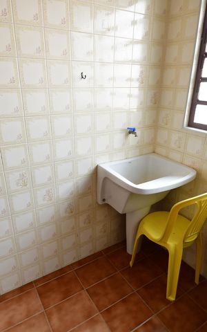 Casa à venda com 265m², 5 quartos e 10 vagasCozinha - Edícula