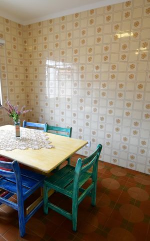 Casa à venda com 265m², 5 quartos e 10 vagasCozinha / Copa