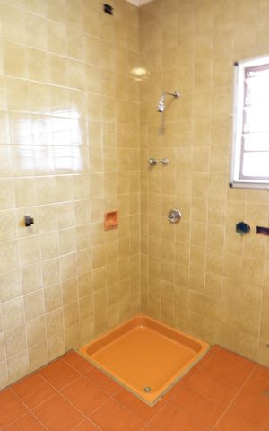 Casa à venda com 265m², 5 quartos e 10 vagasBanheiro Social