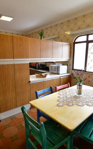 Casa à venda com 265m², 5 quartos e 10 vagasCozinha / Copa
