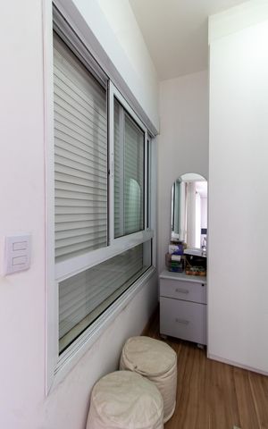 Apartamento para alugar com 160m², 3 quartos e 3 vagas Apartamento para alugar com 160m², 3 quartos e 3 vagasCLOSET DA SUITE 3