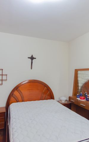 Casa à venda com 250m², 3 quartos e 2 vagas Casa à venda com 250m², 3 quartos e 2 vagasSuíte
