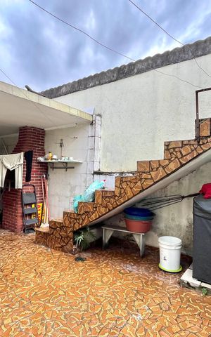 Casa à venda com 110m², 2 quartos e 2 vagas Casa à venda com 110m², 2 quartos e 2 vagasQuintal