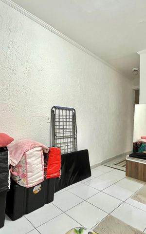 Casa à venda com 110m², 2 quartos e 2 vagas Casa à venda com 110m², 2 quartos e 2 vagasEdícula