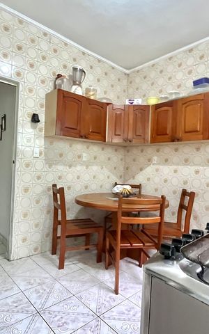 Casa à venda com 110m², 2 quartos e 2 vagas Casa à venda com 110m², 2 quartos e 2 vagasCozinha