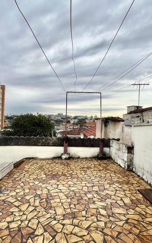 Casa à venda com 110m², 2 quartos e 2 vagas Casa à venda com 110m², 2 quartos e 2 vagasÁrea externa