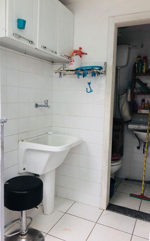 Casa à venda com 120m², 3 quartos e 2 vagas Casa à venda com 120m², 3 quartos e 2 vagasÁrea de serviço