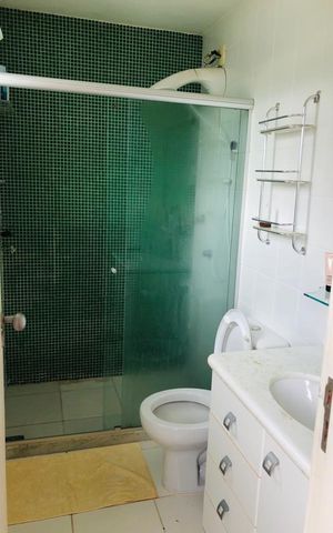 Casa à venda com 120m², 3 quartos e 2 vagas Casa à venda com 120m², 3 quartos e 2 vagasBanheiro 1