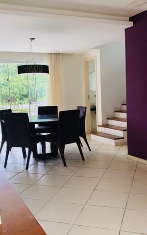 Casa à venda com 120m², 3 quartos e 2 vagas Casa à venda com 120m², 3 quartos e 2 vagasSala