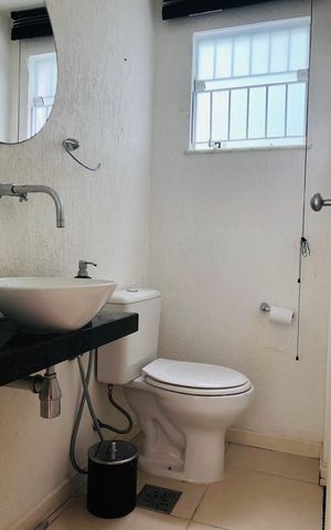 Casa à venda com 120m², 3 quartos e 2 vagas Casa à venda com 120m², 3 quartos e 2 vagasLavabo