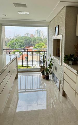 Apartamento à venda com 244m², 4 quartos e 4 vagas Apartamento à venda com 244m², 4 quartos e 4 vagasCozinha