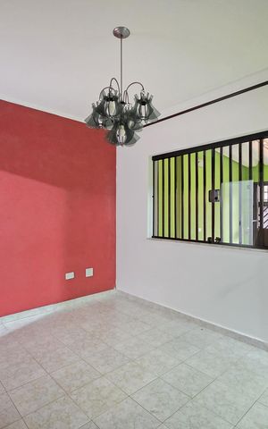 Casa para alugar com 221m², 3 quartos e 2 vagas Casa para alugar com 221m², 3 quartos e 2 vagasSala