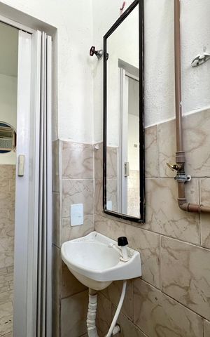 Casa para alugar com 90m², 2 quartos e sem vaga Casa para alugar com 90m², 2 quartos e sem vagaBanheiro da Suíte 1