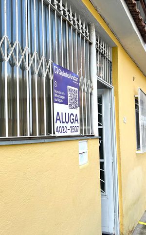 Casa para alugar com 90m², 2 quartos e sem vaga Casa para alugar com 90m², 2 quartos e sem vagaFachada