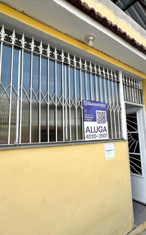 Casa para alugar com 90m², 2 quartos e sem vaga Casa para alugar com 90m², 2 quartos e sem vagaFachada
