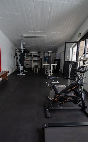 Apartamento para alugar com 159m², 4 quartos e 2 vagas Apartamento para alugar com 159m², 4 quartos e 2 vagasÁrea comum - Academia