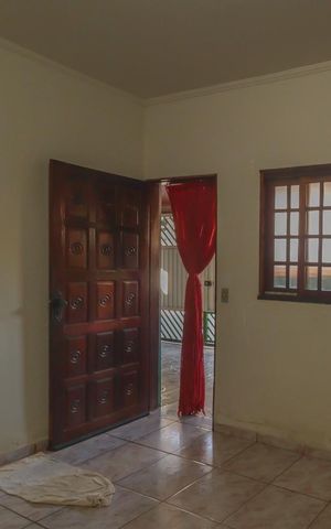 Casa à venda com 190m², 3 quartos e 2 vagas Casa à venda com 190m², 3 quartos e 2 vagasSala