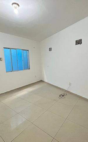 Casa para alugar com 100m², 2 quartos e sem vagaSala